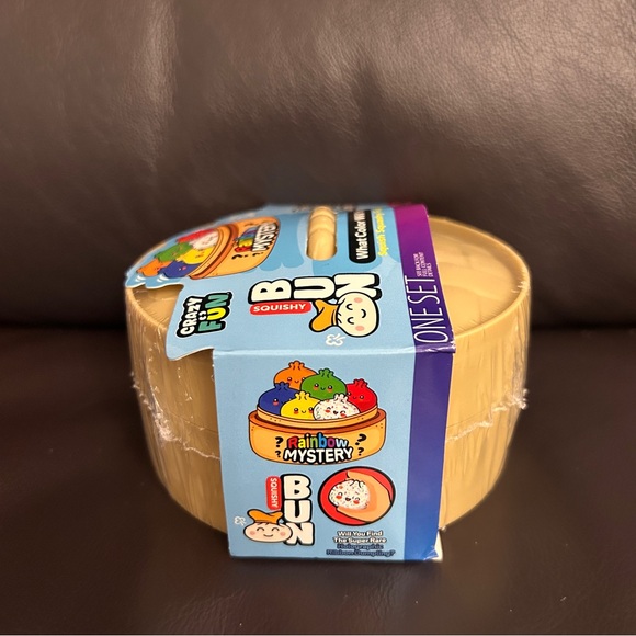 VIRAL Crazy Fun Rainbow Mystery Squishy Dumpling Bun SEALED - Picture 2 of 4